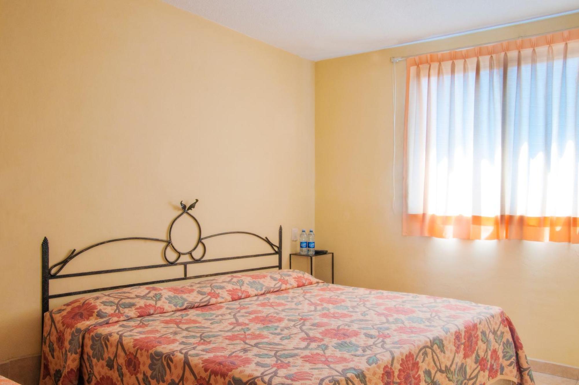 Hotel Xanti Morelia Kültér fotó